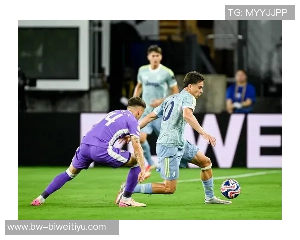 孔塞桑伊尔迪兹华丽过人连连挑战防线前者射门被挡精彩瞬间引发全场欢呼 孔塞桑伊尔迪兹华丽过人连连挑战防线前者射门被挡精彩瞬间引发全场欢呼