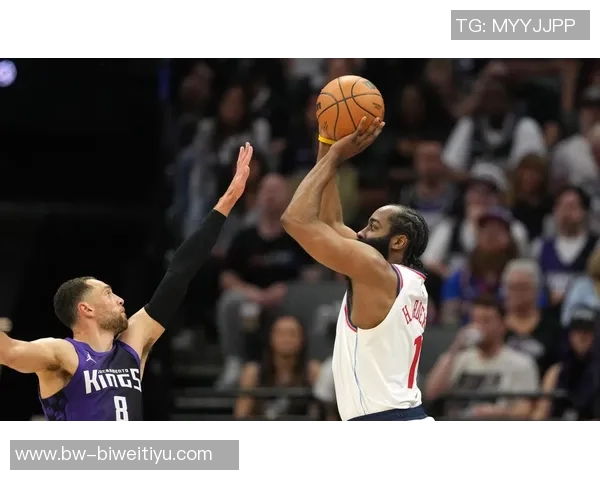 哈登回应后撤步争议称只是增加变化皮尔斯则自称是发明者