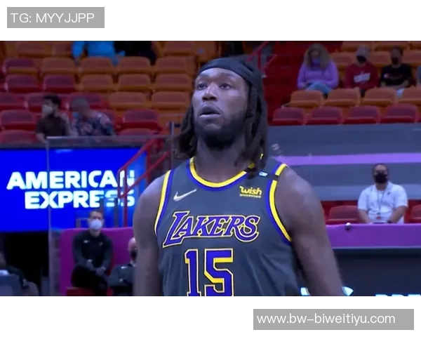 哈珀状态低迷全场11投仅中1仅得3分4篮板6助攻表现惨淡 哈珀状态低迷全场11投仅中1仅得3分4篮板6助攻表现惨淡