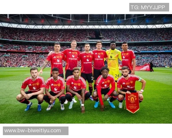 曼联旧将警告卢克肖懒惰或成双红会隐患萨拉赫将发起攻击